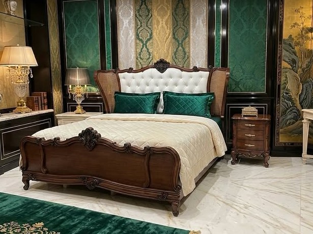 Dark Wood Bed with Bench