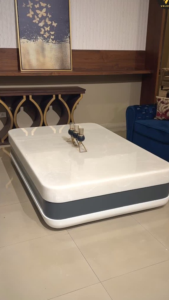 Modern Central Table